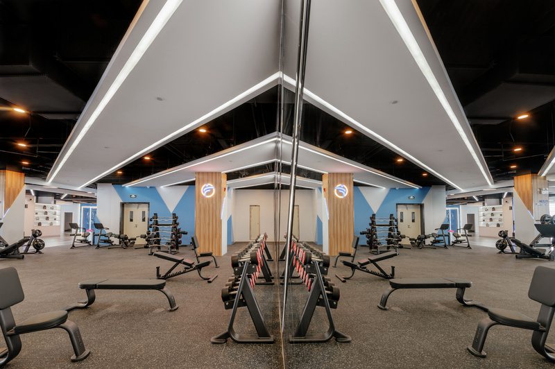 南宁富必达健身会所-自由力量训练器材区域 南宁富必达健身会所-自由力量训练器材区域